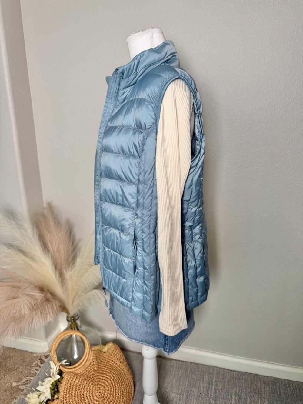 NWT - 32 Degrees - Women's Lightweight Quilted Puffer Vest - Slate Blue - Picture 14 of 16